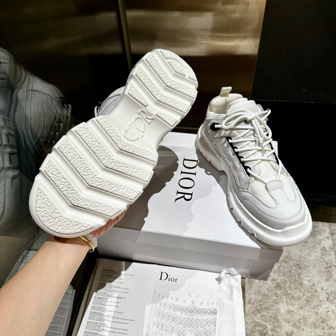 C'EST SNEAKER IN WHITE CALFSKIN AND BREATHABLE MESH