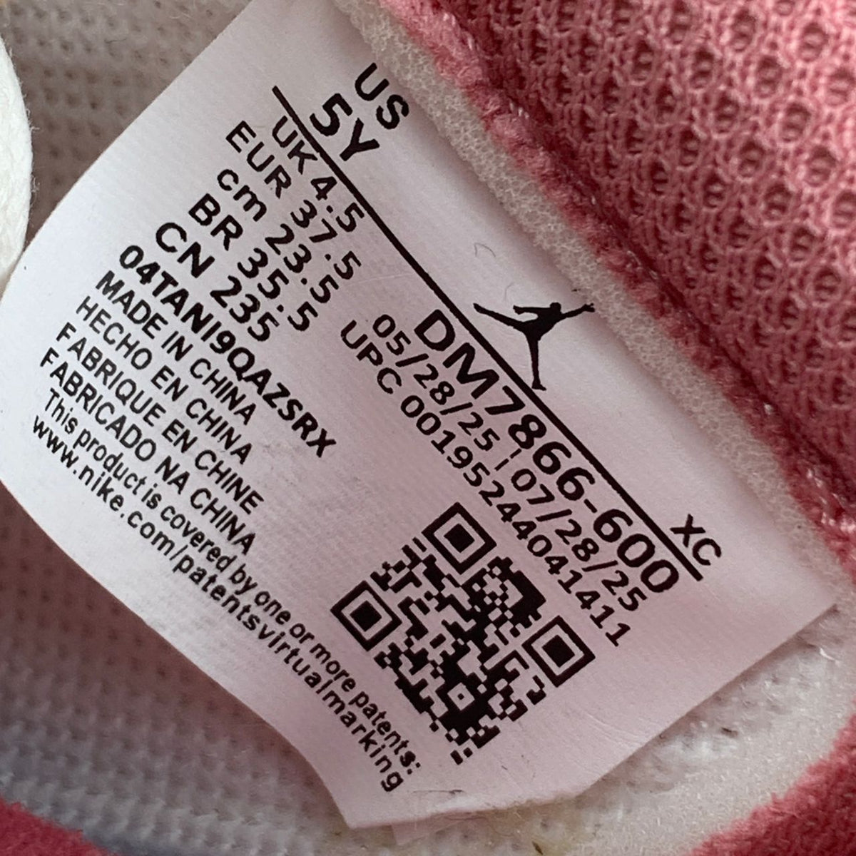 (Early Look) Travis Scott x Air Jordan 1 Low OG SP 'Sail Shy Pink'