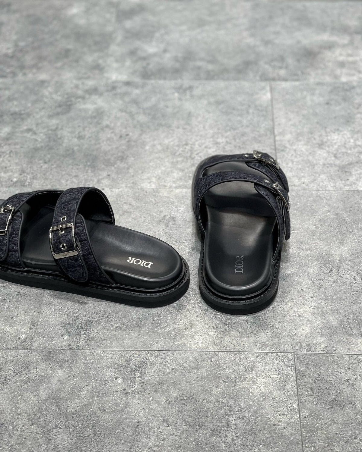 CD SANDALS