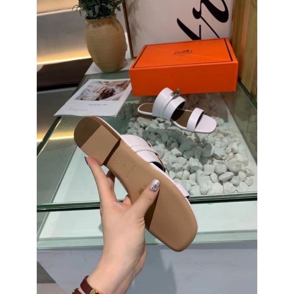 HERM Avenue Sandals In White Calfskin