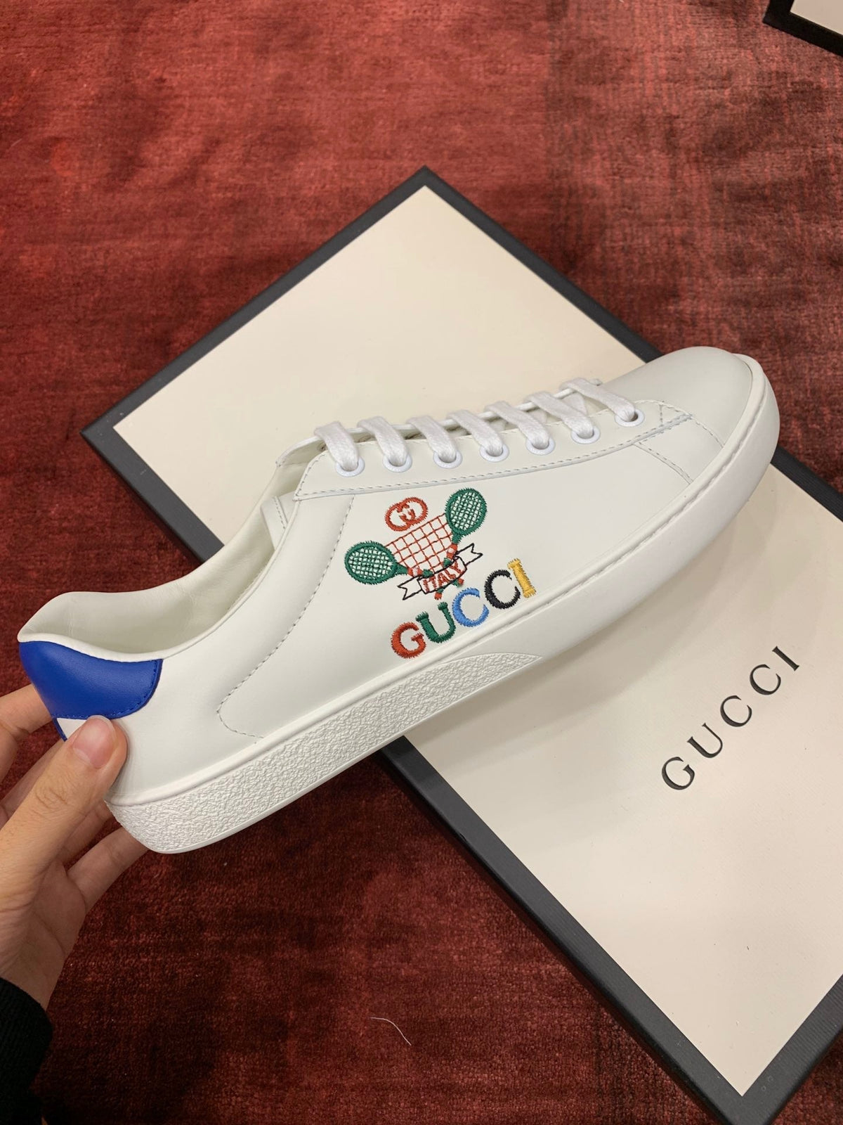 Sneakers & Shoes