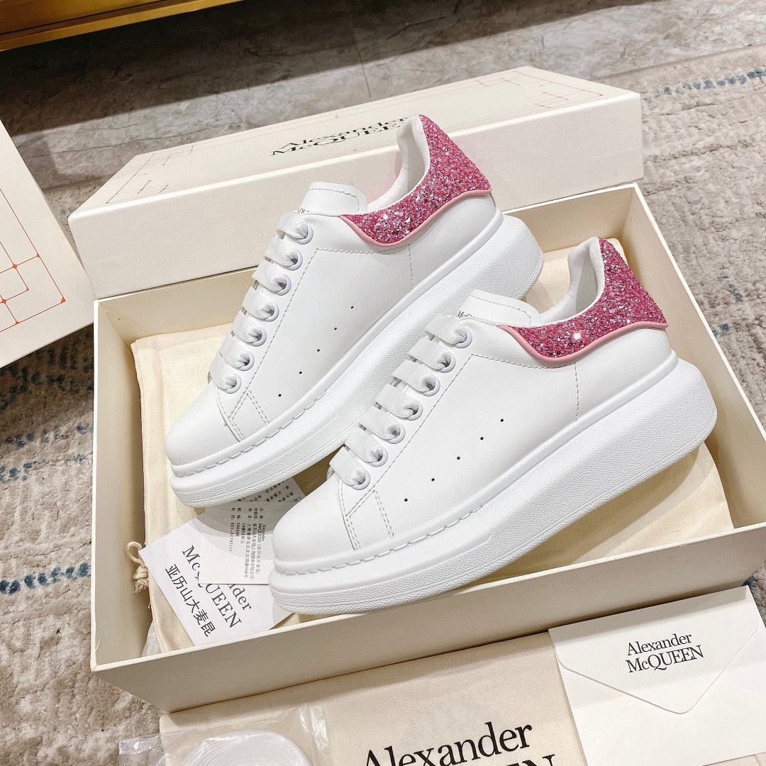 Sneakers & Shoes