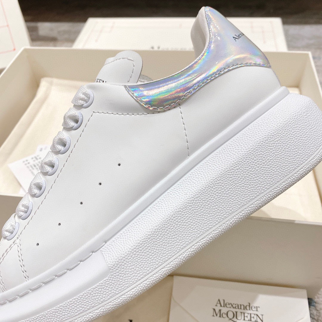 Sneakers & Shoes