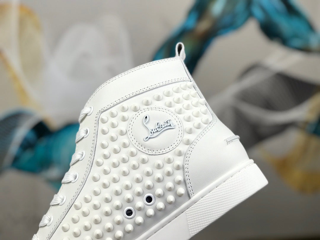 Sneakers & Shoes