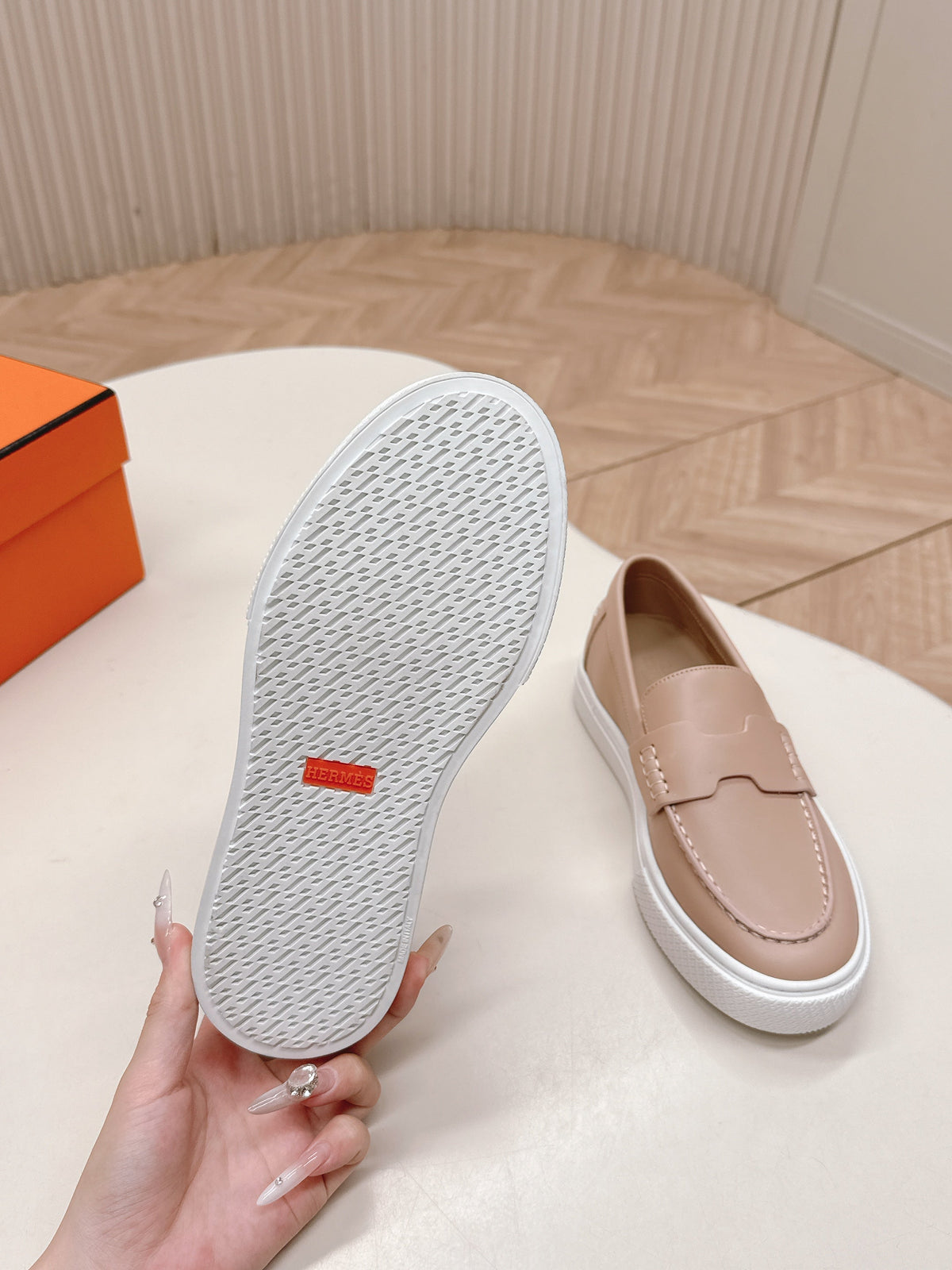 HM 25S SLIP-ON IN SOFT NUDE PINK LAMBSKIN