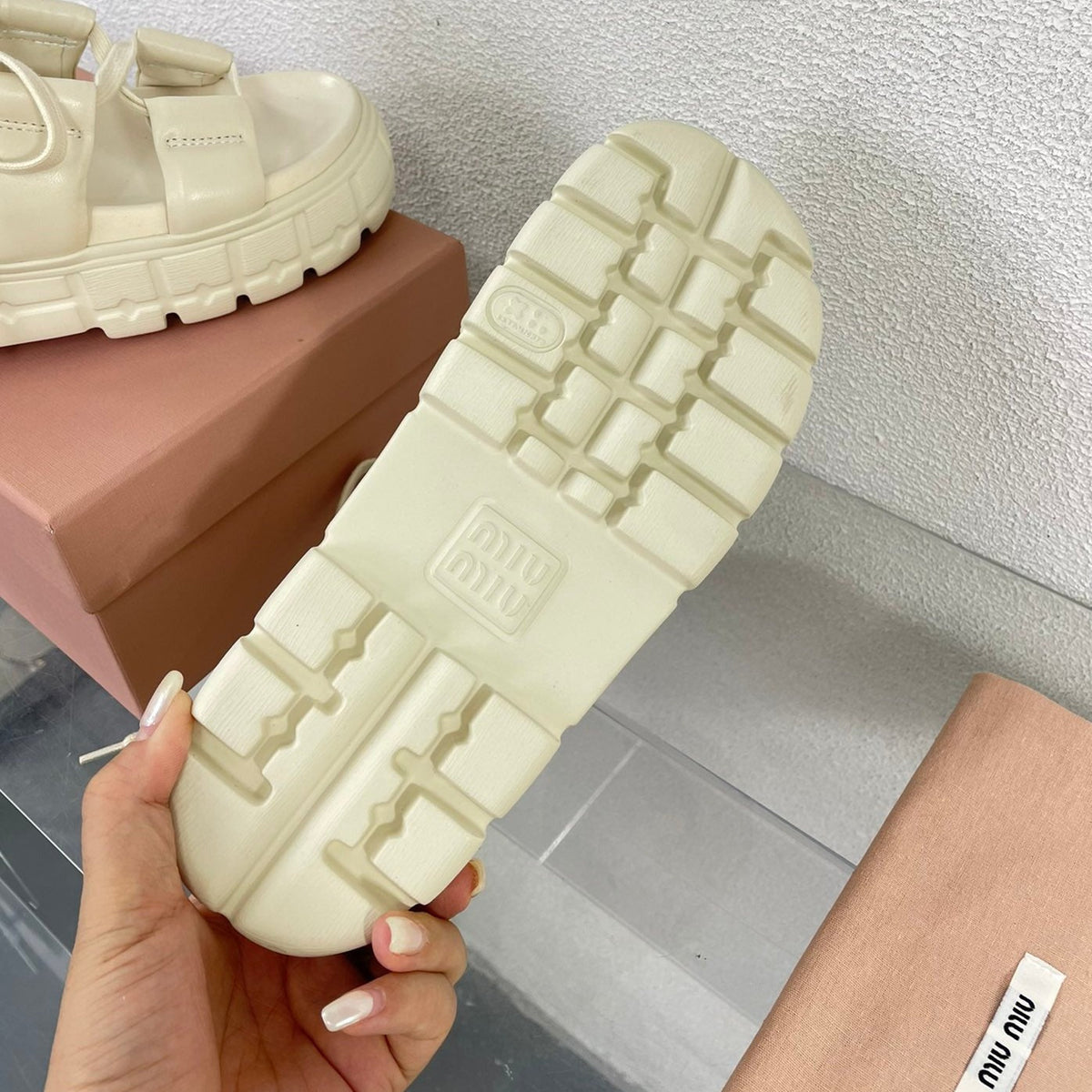 Roman Strap Thick-Soled Cream Sandals