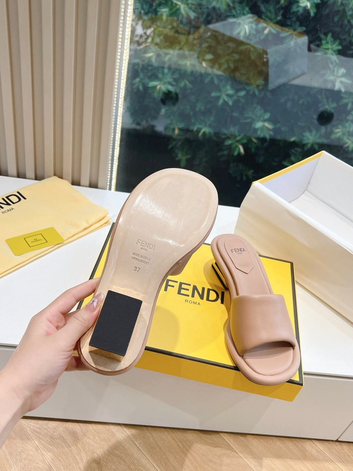 FF Baguette Slides Women 45 Nappa Leather Light Brown