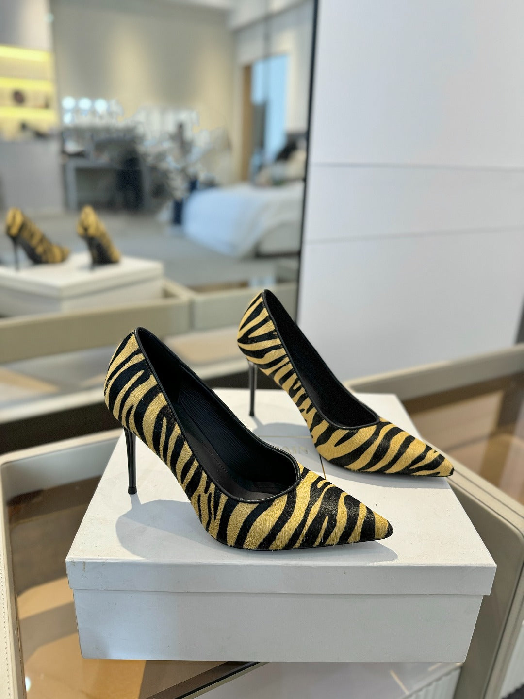 BALMAIN 25S HIGH HEELS 95MM IN YELLOW AND BLACK ZEBRA PRINT CALFSKIN