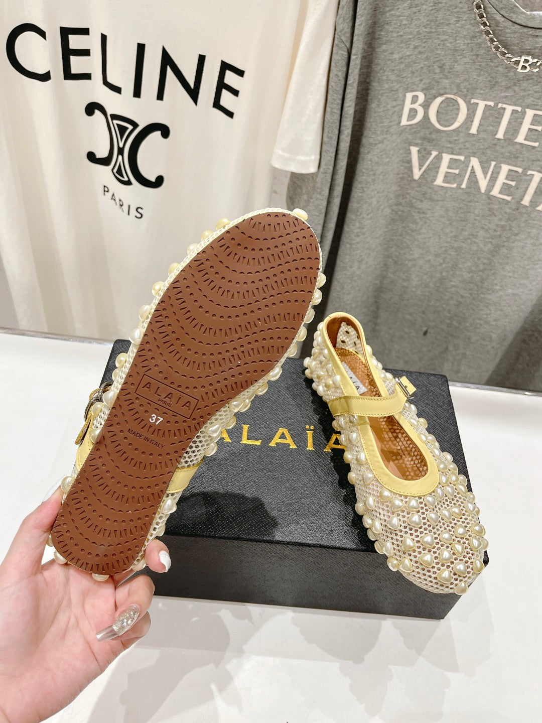 ALAIA PEARL MARY JANE SHOES IN LIGHT YELLOW MESH AND CALFSKIN