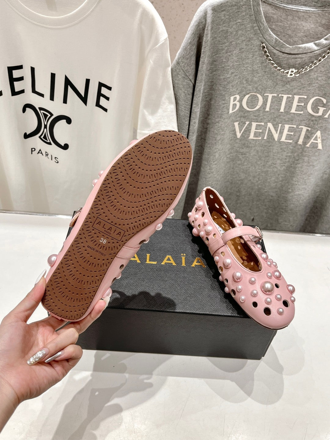 ALAIA PEARL MARY JANE SHOES IN LIGHT PINK LAMBSKIN