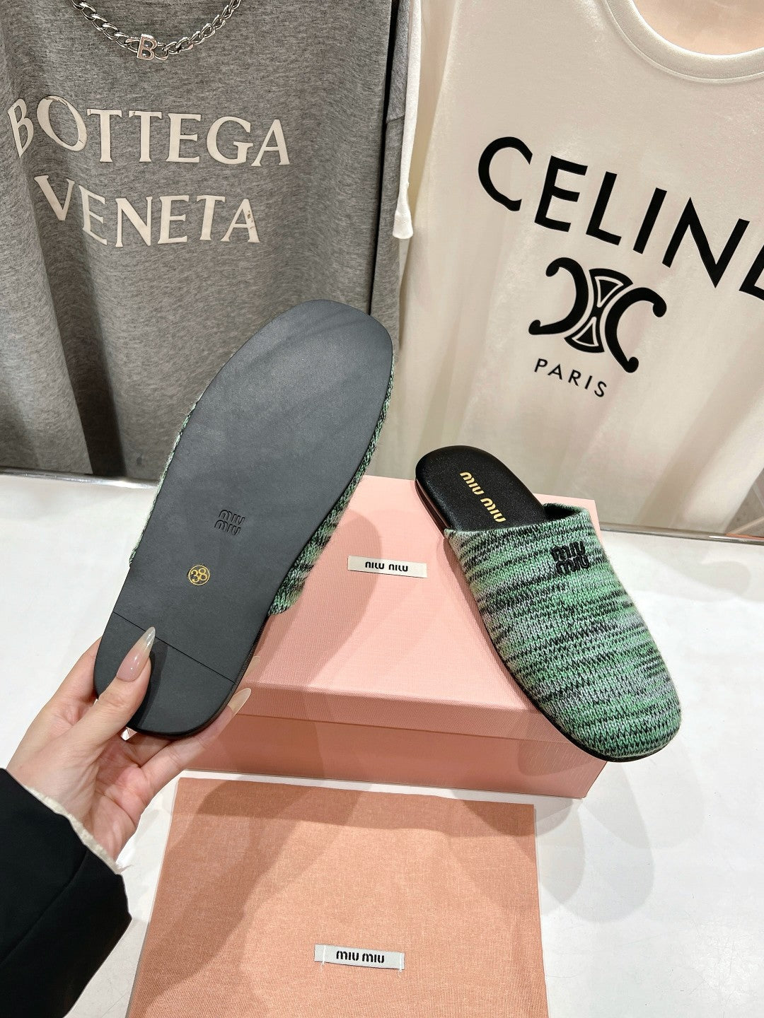 KNITTED MULES IN LIGHT GREEN MIX BLACK WOOL
