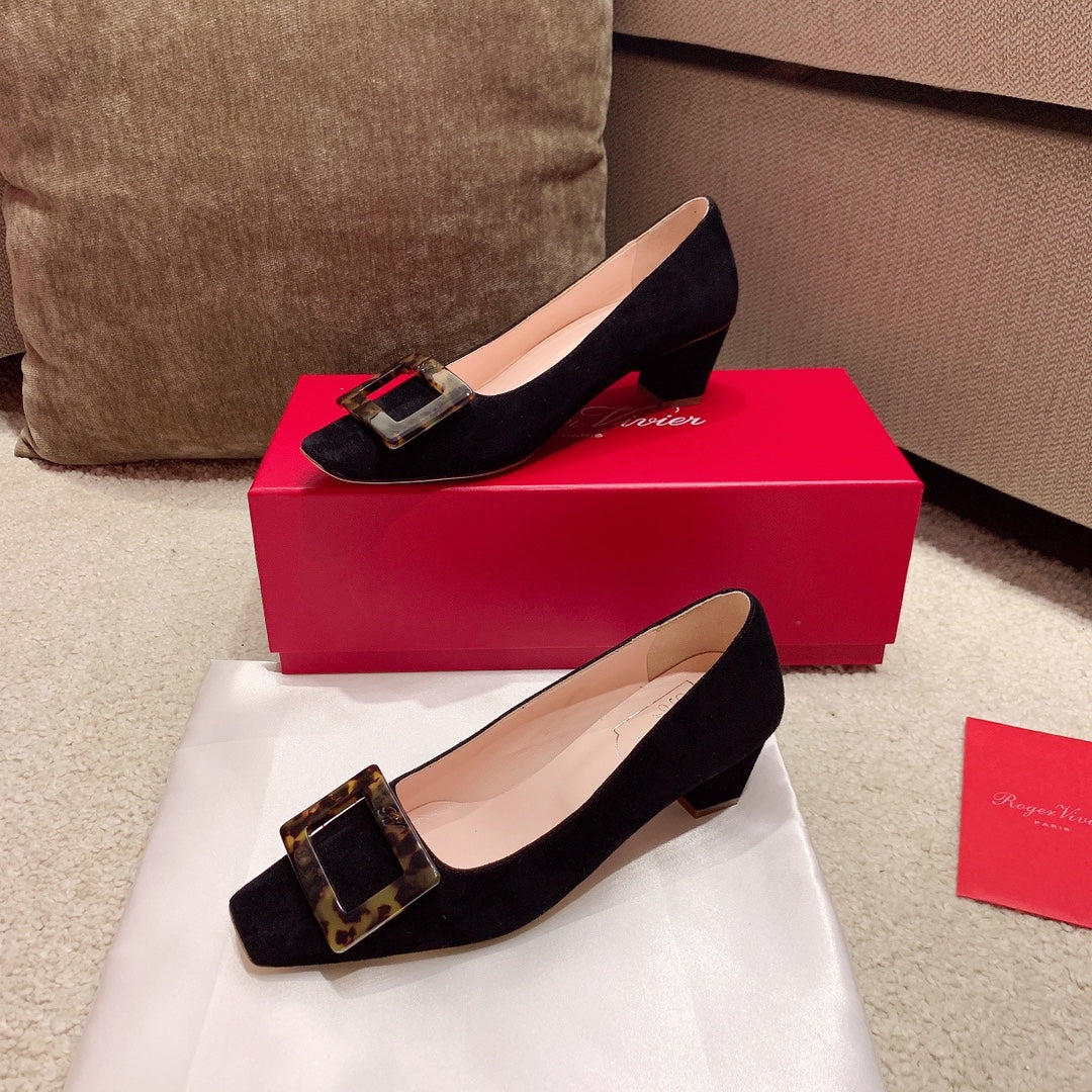 BELLE VIVIER PUMPS IN BLACK SUEDE TORTOISESHELL BUCKLE
