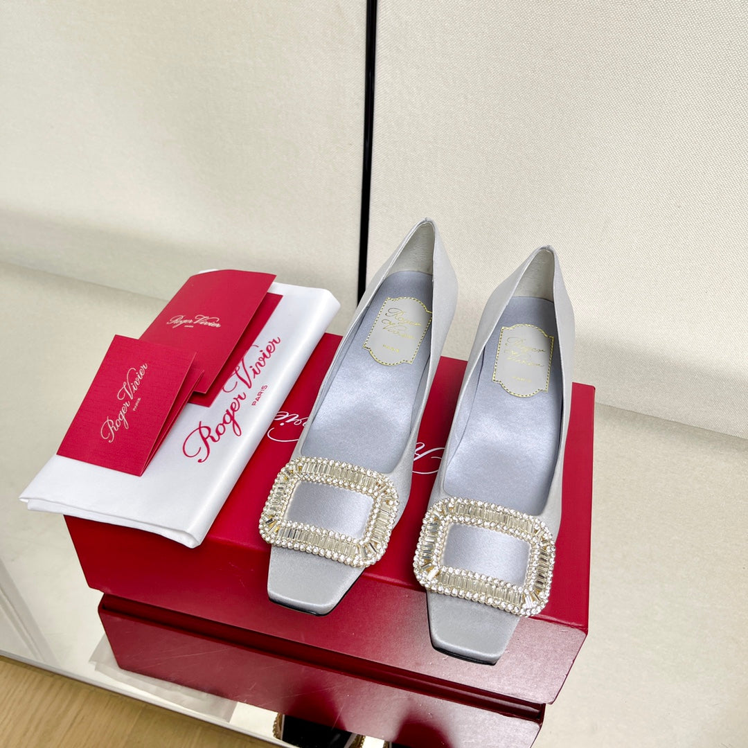 BELLE VIVIER PUMPS IN PLATINUM SILK