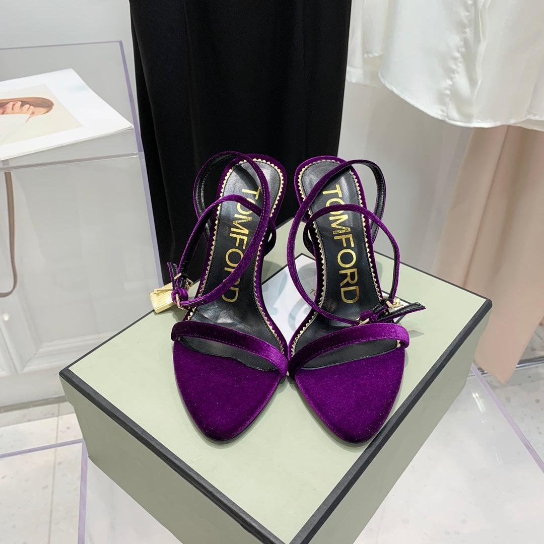 TOM FORD 26S GOLD BUCKLE HEELS 105 MM IN DARK PURPLE VELVET