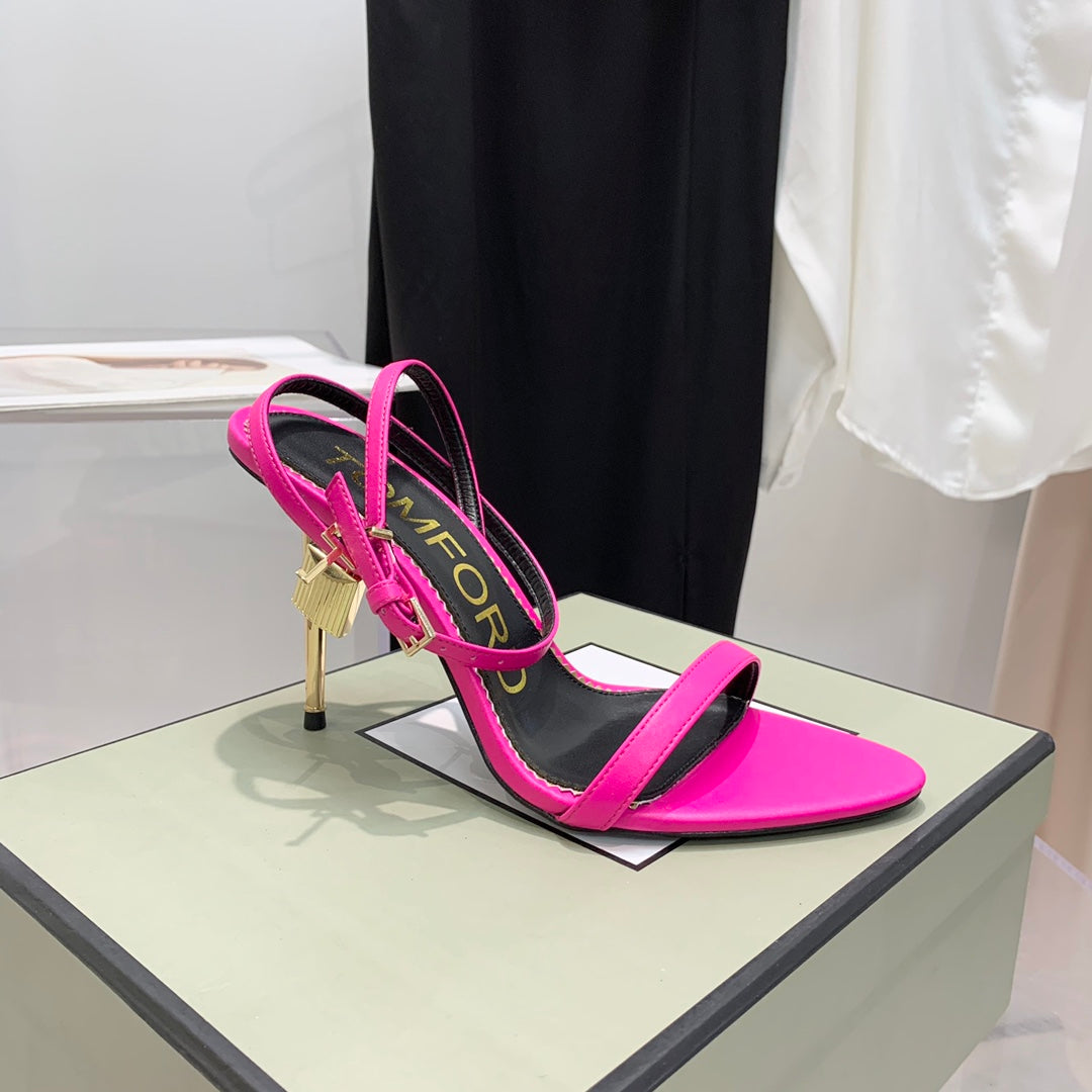TOM FORD 26S GOLD BUCKLE HEELS 105 MM IN PINK LAMBSKIN