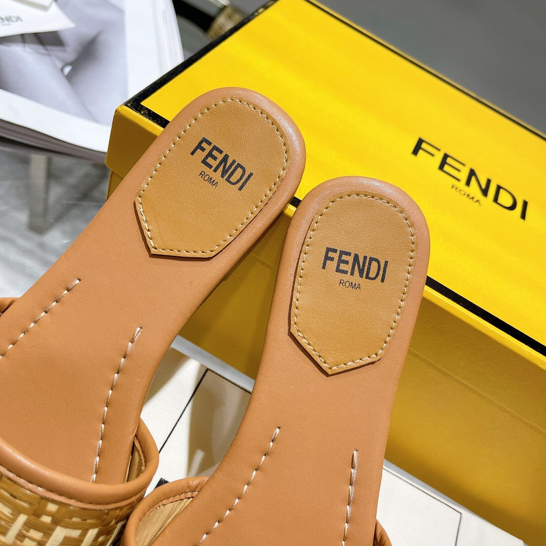 FF Women Raffia Sandal Tan