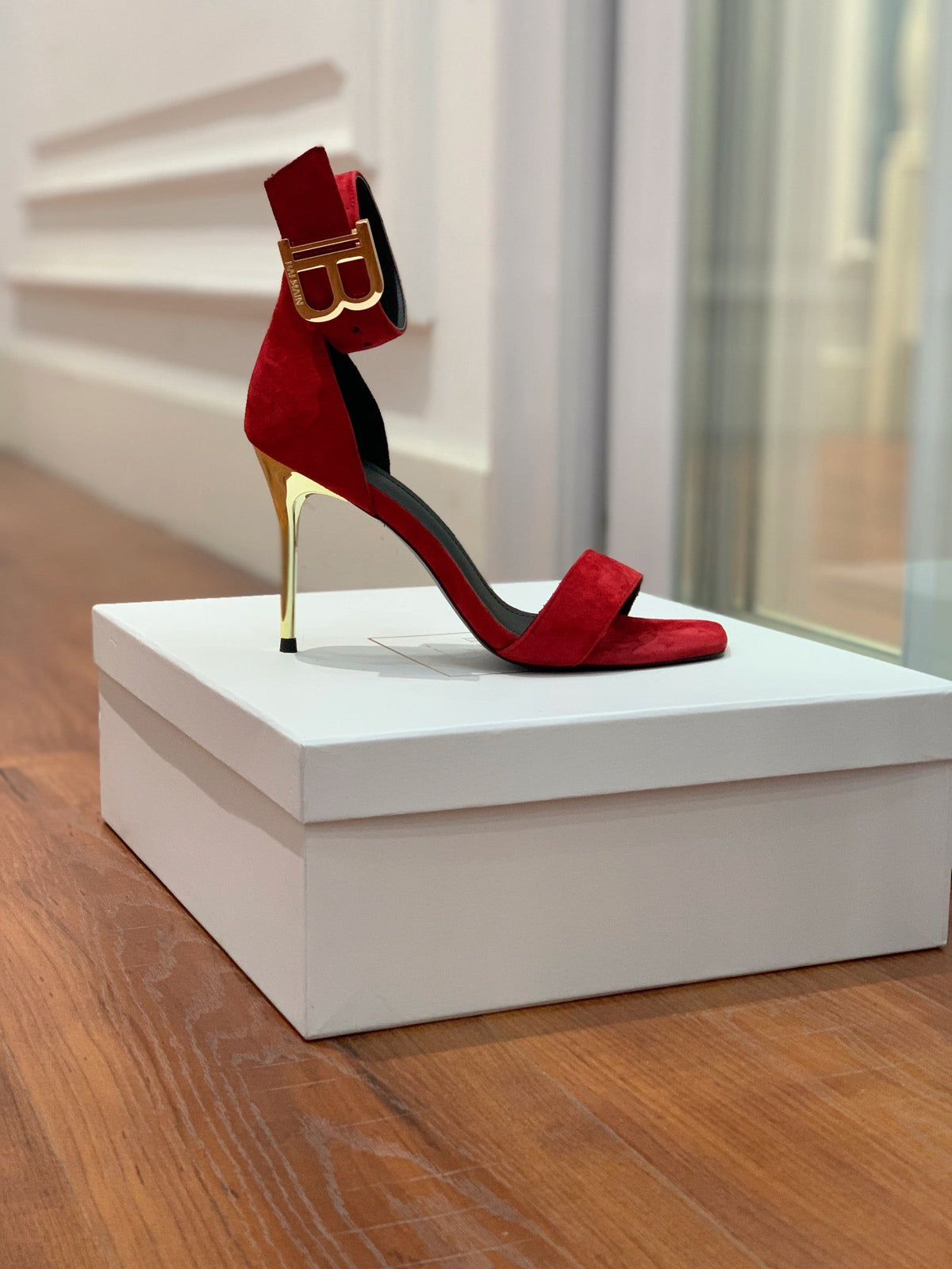 BALMAIN 25S THIN STRAP HIGH HEELS 105MM IN DARK RED SUEDE GOLD HARDWARE