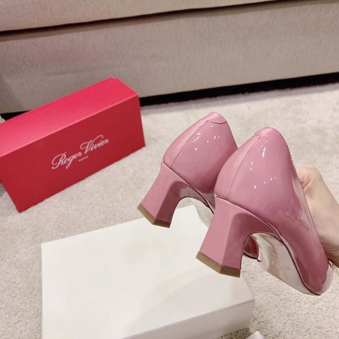BELLE VIVIER PUMPS IN PASTEL PINK GLOSSY CALFSKIN GOLD BUCKLE