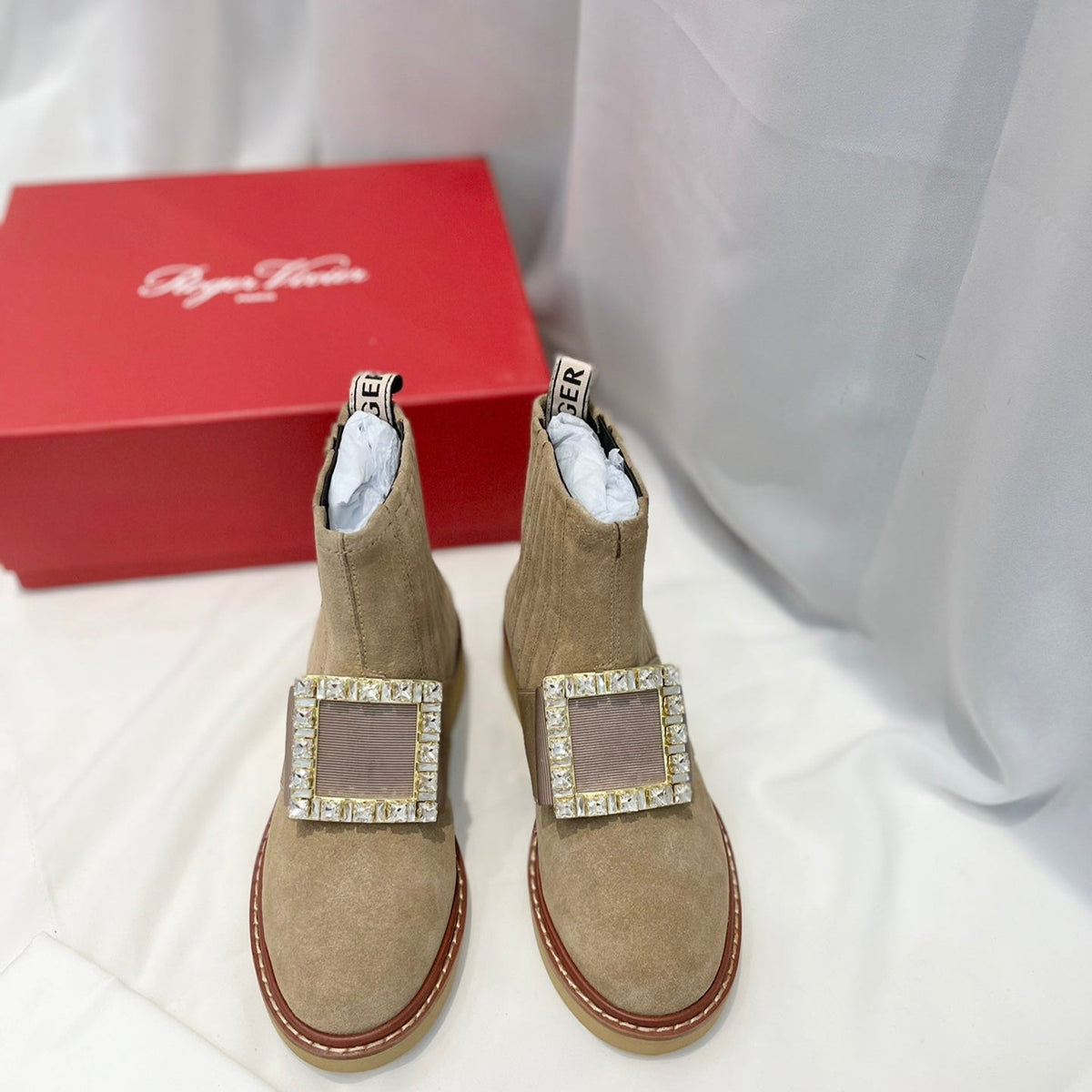 VIV' RANGERS CHELSEA BOOTIES IN LIGHT BROWN SUEDE CRYSTAL BUCKLE