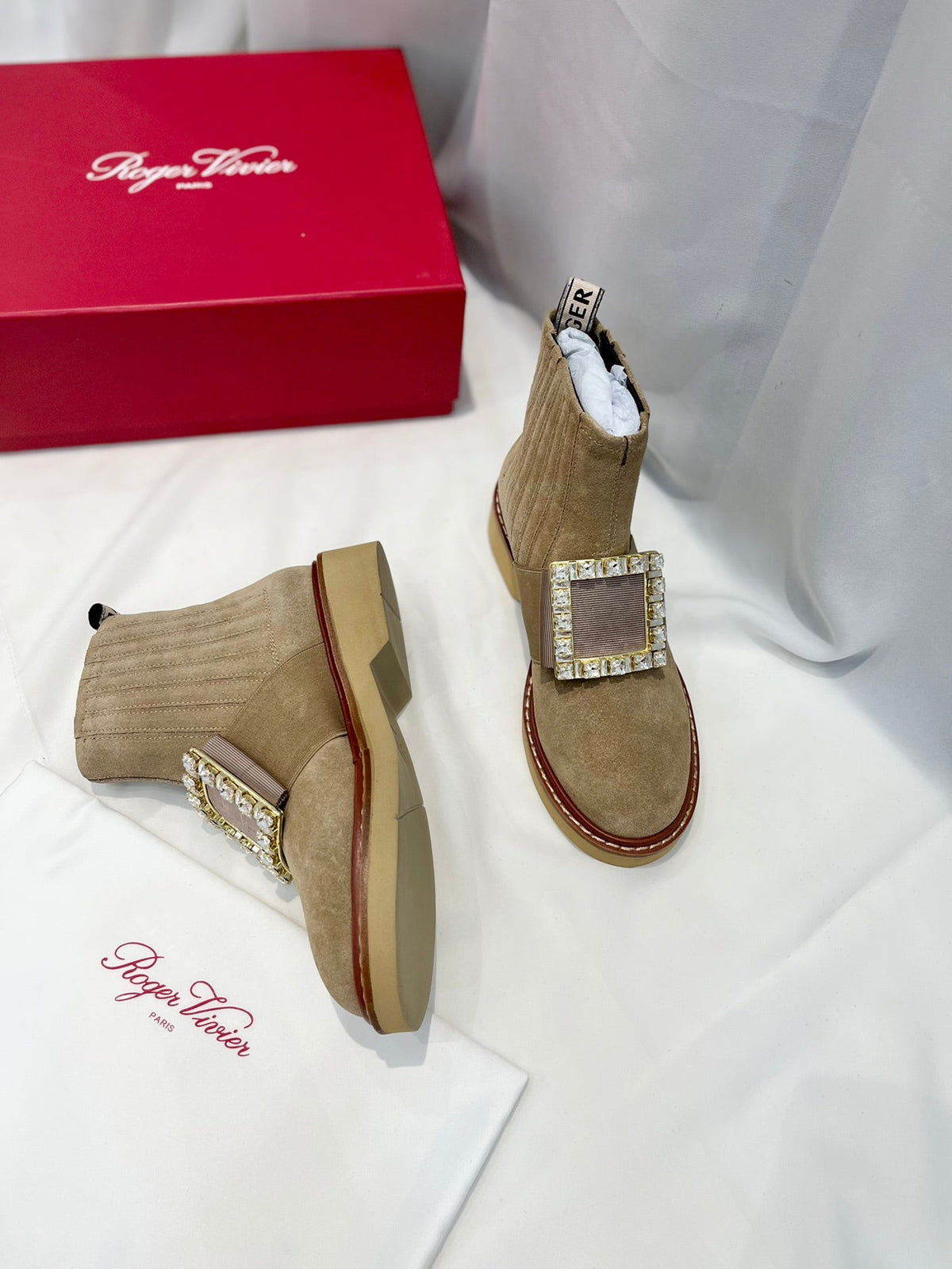 VIV' RANGERS CHELSEA BOOTIES IN LIGHT BROWN SUEDE CRYSTAL BUCKLE