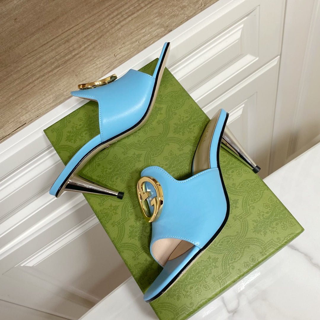 GG HIGH HEELS BLONDIE 75 IN SKY BLUE LAMBSKIN WITH GOLD HARDWARE