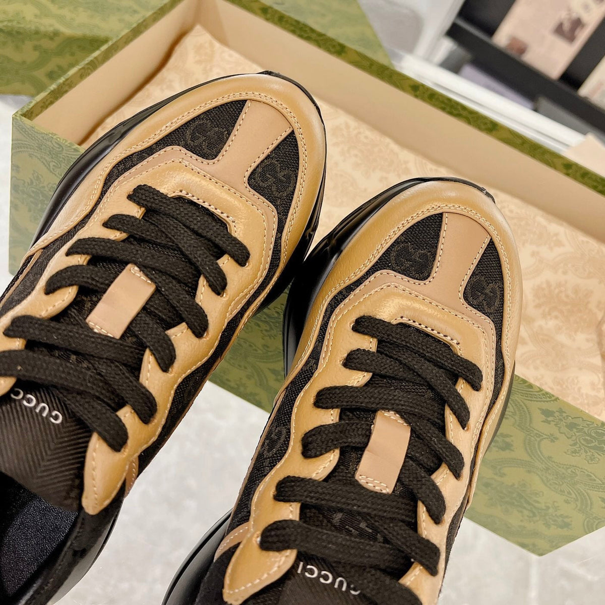 GG 100 RHYTON SNEAKER Black Caramel Brown