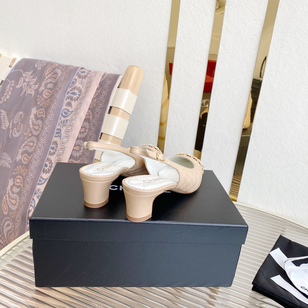 CC SLINGBACK 25S 30 MM IN BEIGE LAMBSKIN WITH SILVER HARDWARE