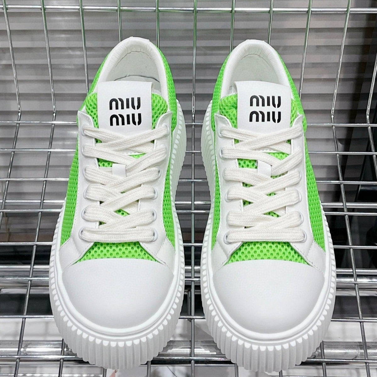 SNEAKERS THICK-SOLED SHAMROCK COLOR MESH COWHIDE