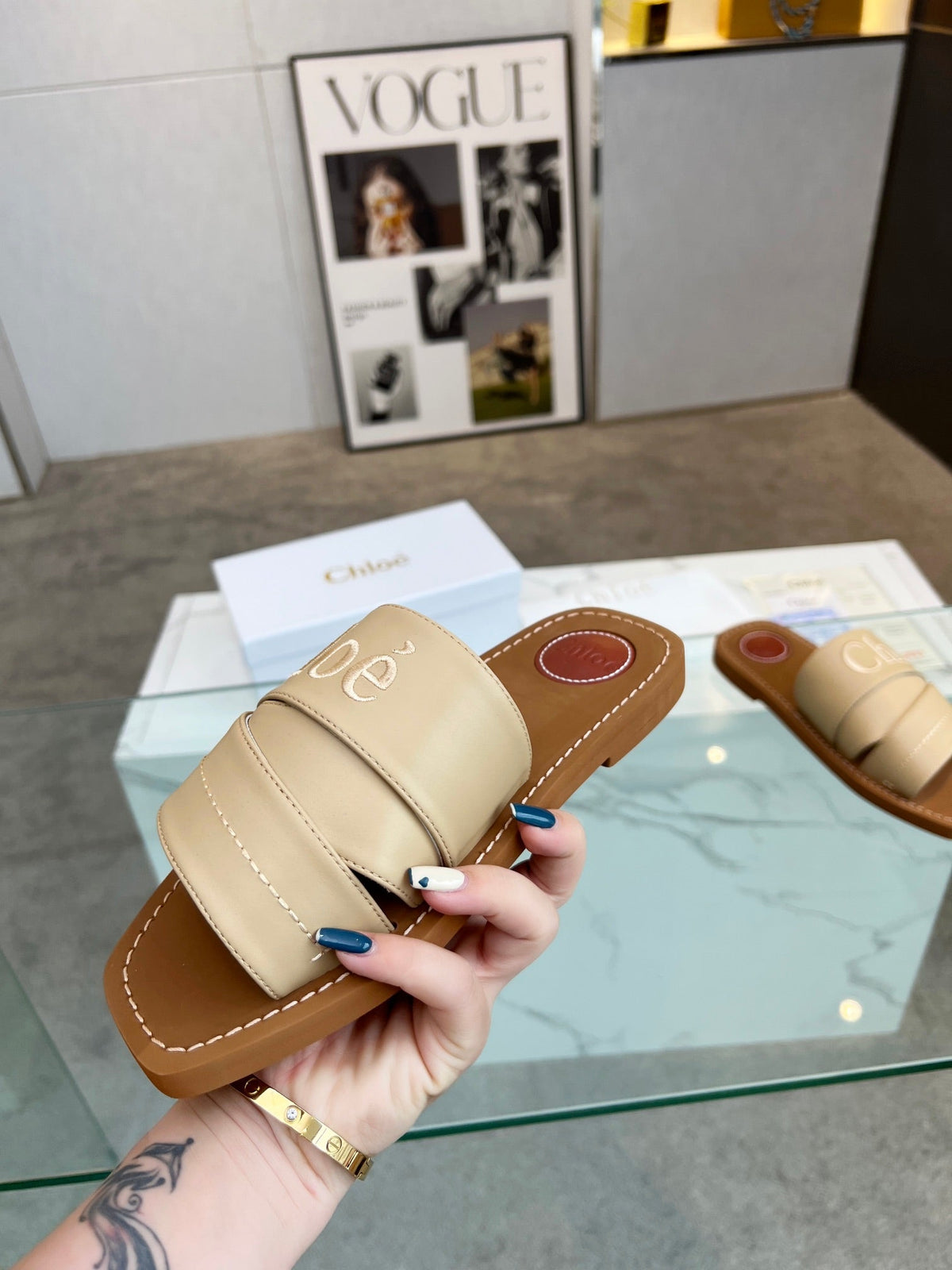 WOODY MULE IN TUSCAN BEIGE LAMBSKIN WITH EMBROIDERED LOGO