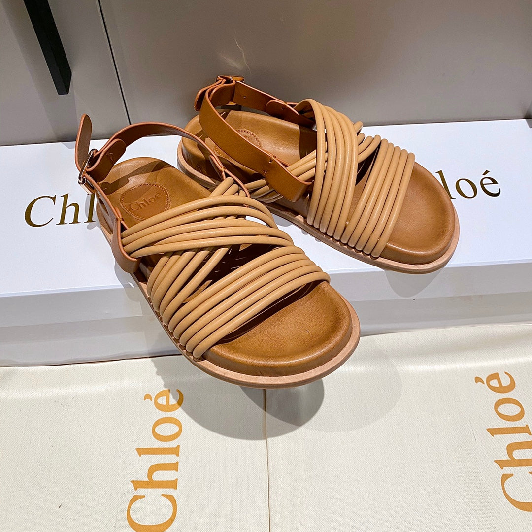 CHLOÉ CROSS STRAP SANDAL IN BRONZE BROWN RUBBER WITH GOLD HARDWARE