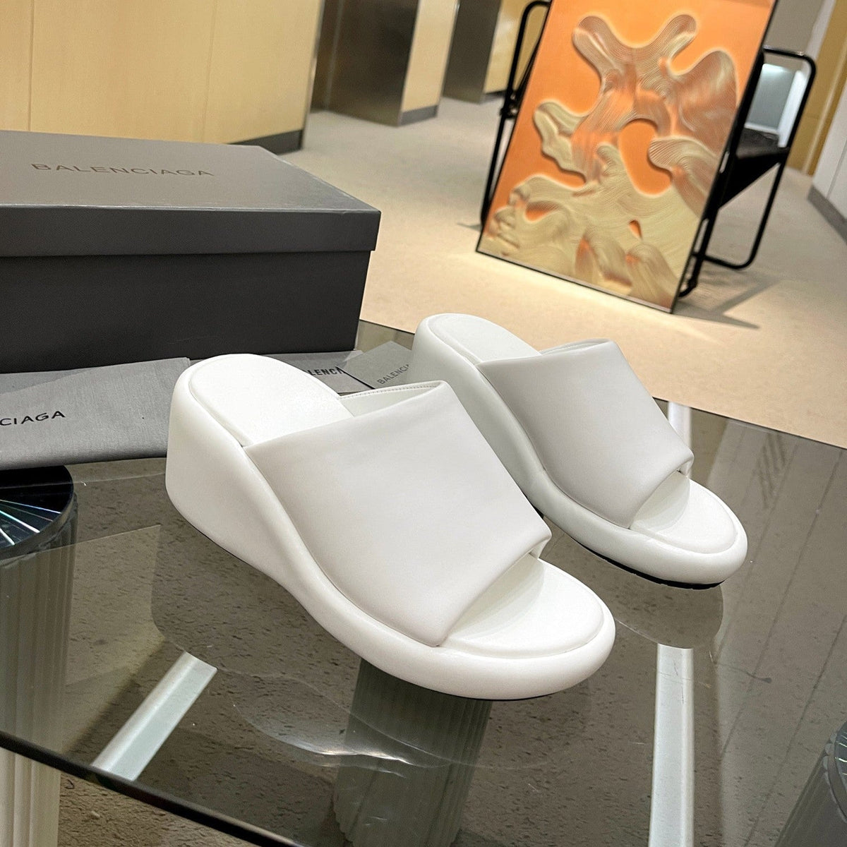 WEDGE SANDALS IN WHITE SOFT LAMBSKIN