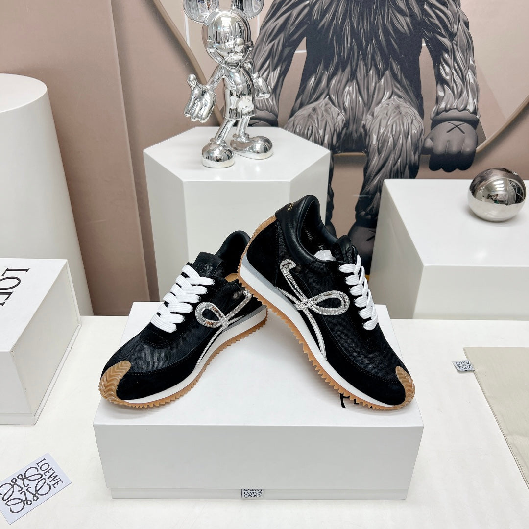 FLOW RUNNER SNEAKER IN BLACK SUEDE AND SHEEPSKIN