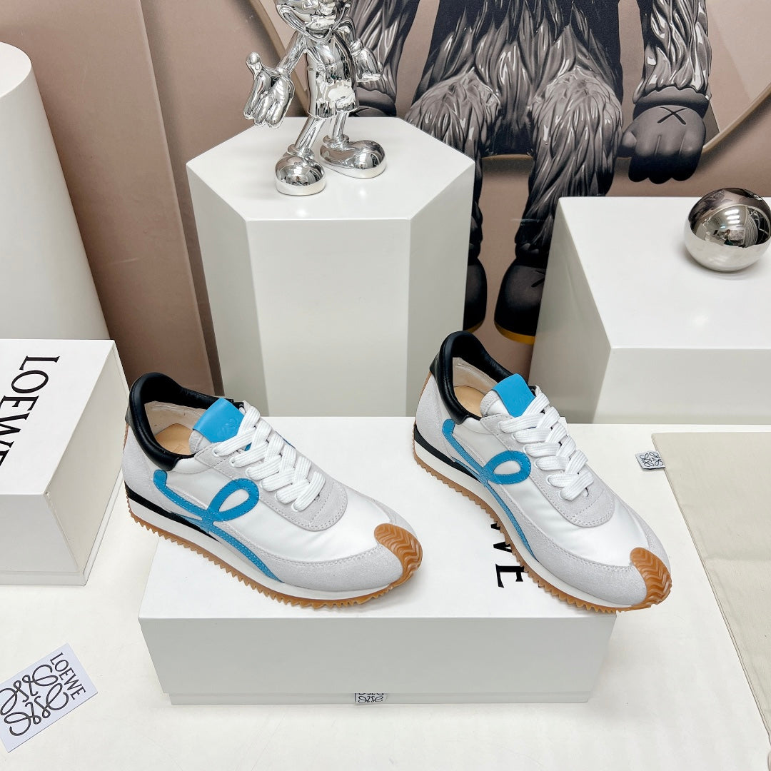 FLOW RUNNER SNEAKER IN PALE GRAY MIX BLUE SUEDE AND SHEEPSKIN