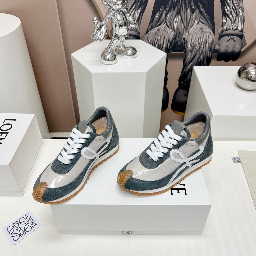 FLOW RUNNER SNEAKER IN SLATE GRAY SUEDE AND PALE GRAY SHEEPSKIN