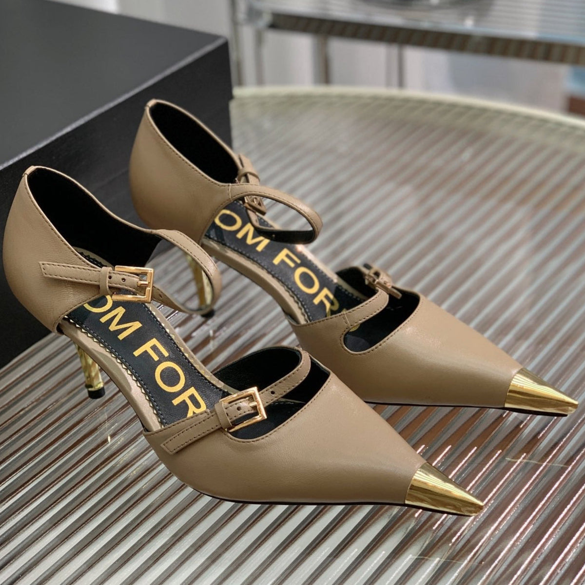MARY JANE PUMP 7 CM IN PEANUT BROWN CALFSKIN
