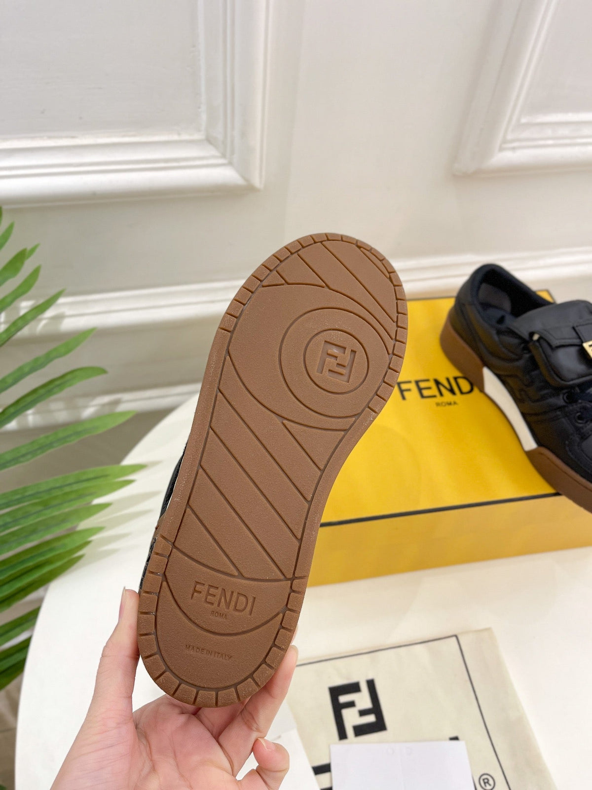 FENDI TRAINER SNEAKER IN BLACK LAMBSKIN