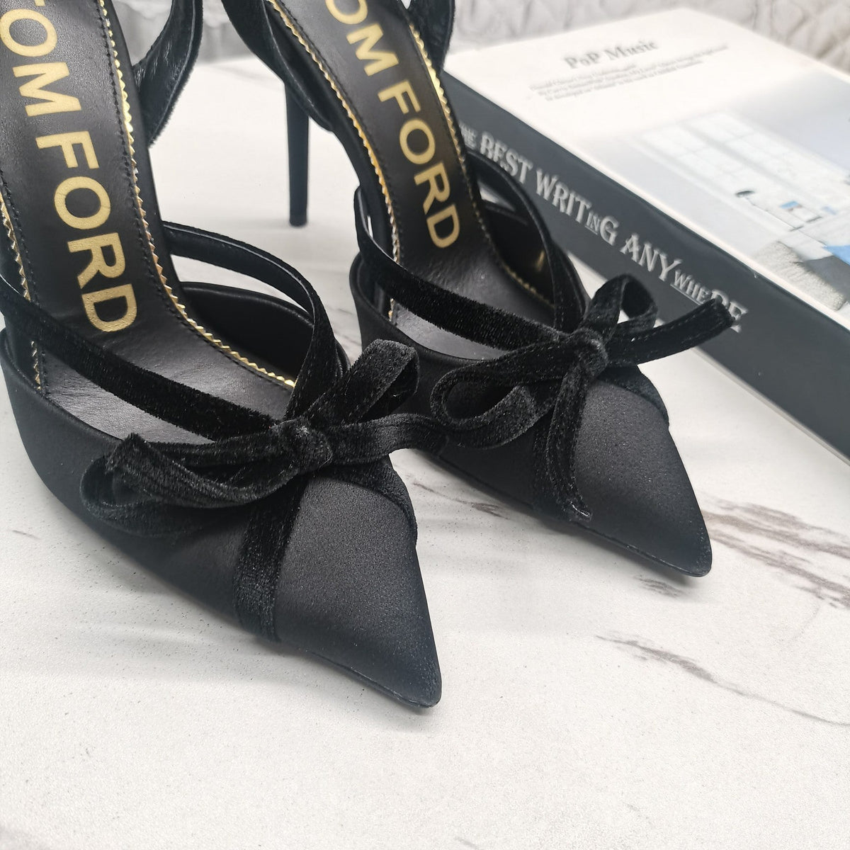 SLINGBACK PUMPS 10 CM IN BLACK SILK AND SUEDE