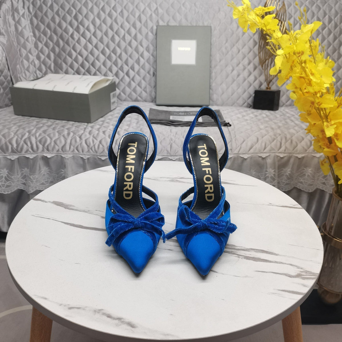 SLINGBACK PUMPS 10 CM IN COBALT BLUE SILK AND SUEDE