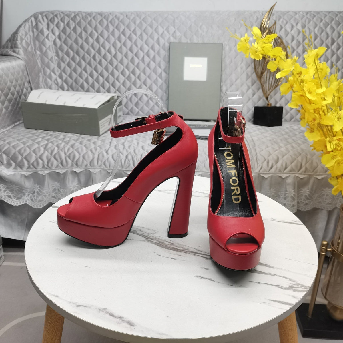 PADLOCK PLATFORM PEEP TOE PUMP 14 CM IN RUBY RED CALFSKIN