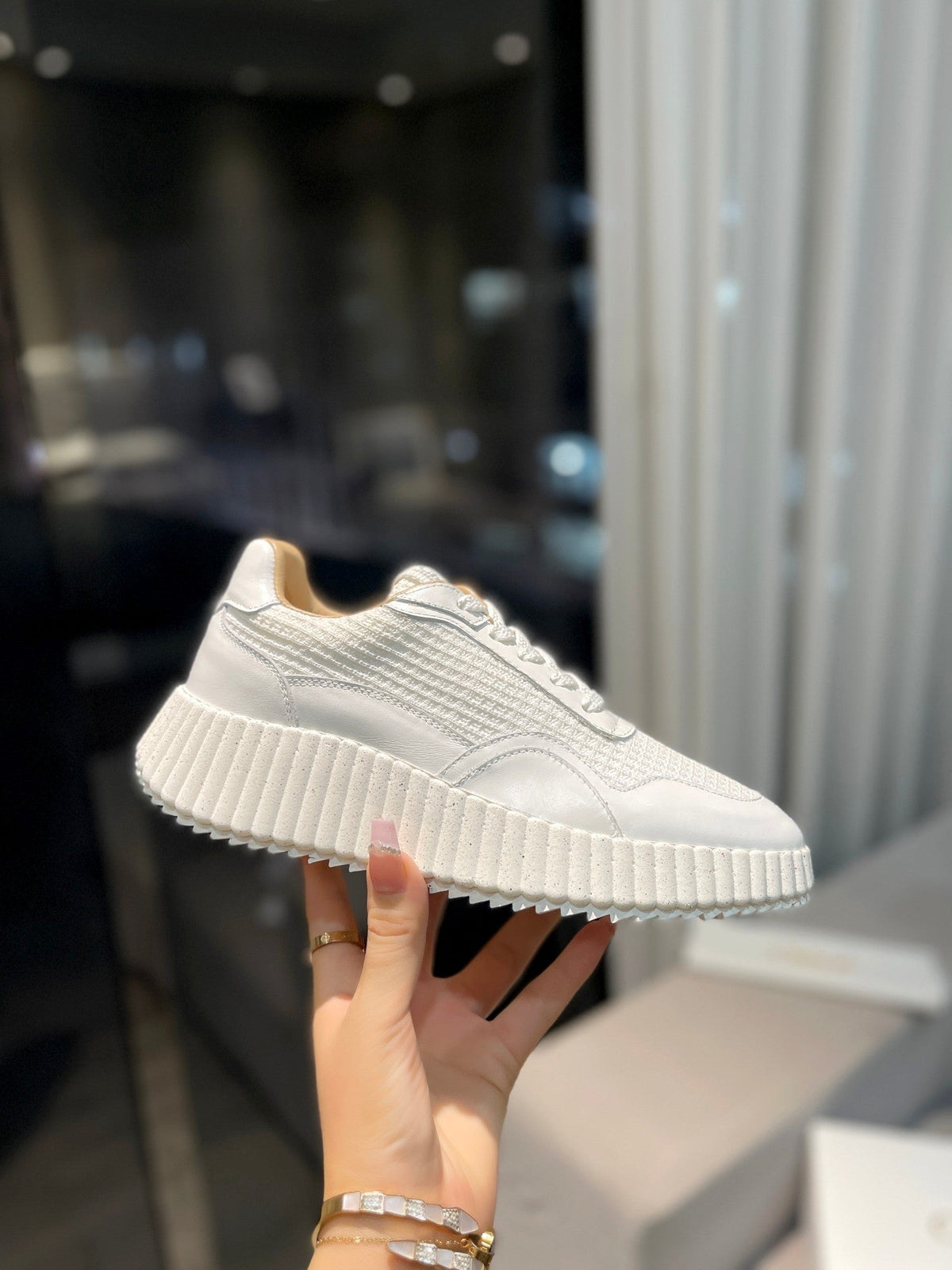 NAMA SNEAKER IN WHITE LAMBSKIN AND SUEDE