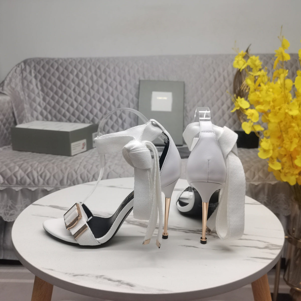 HIGH HEEL 10 CM IN WHITE FABRIC AND LAMBSKIN