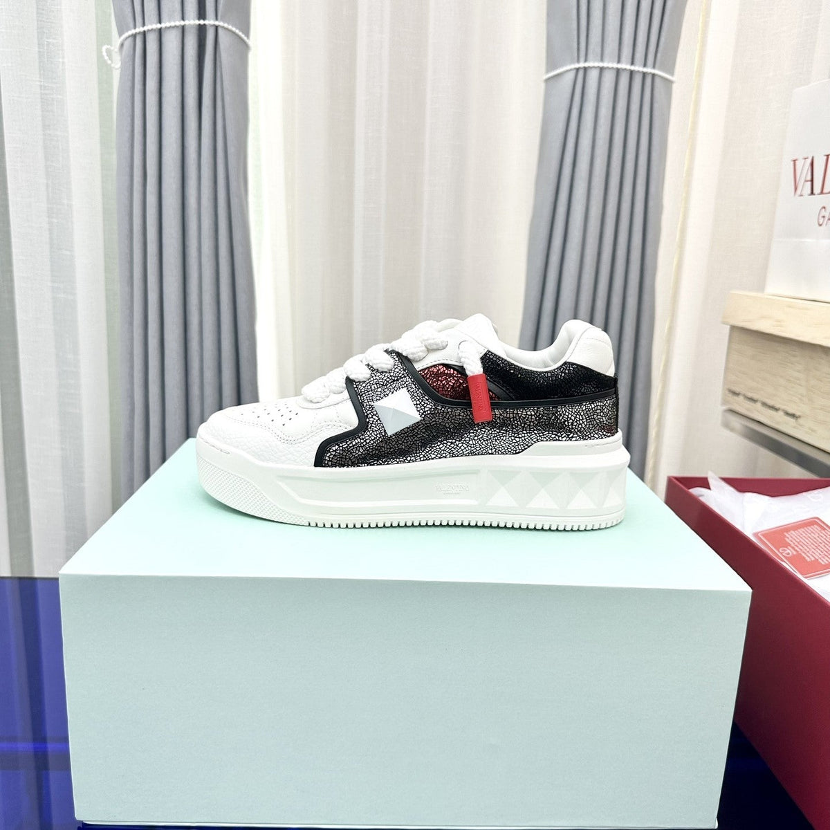One Stud Xl Low-Top Sneaker Black White Red Nappa Leather Fabric