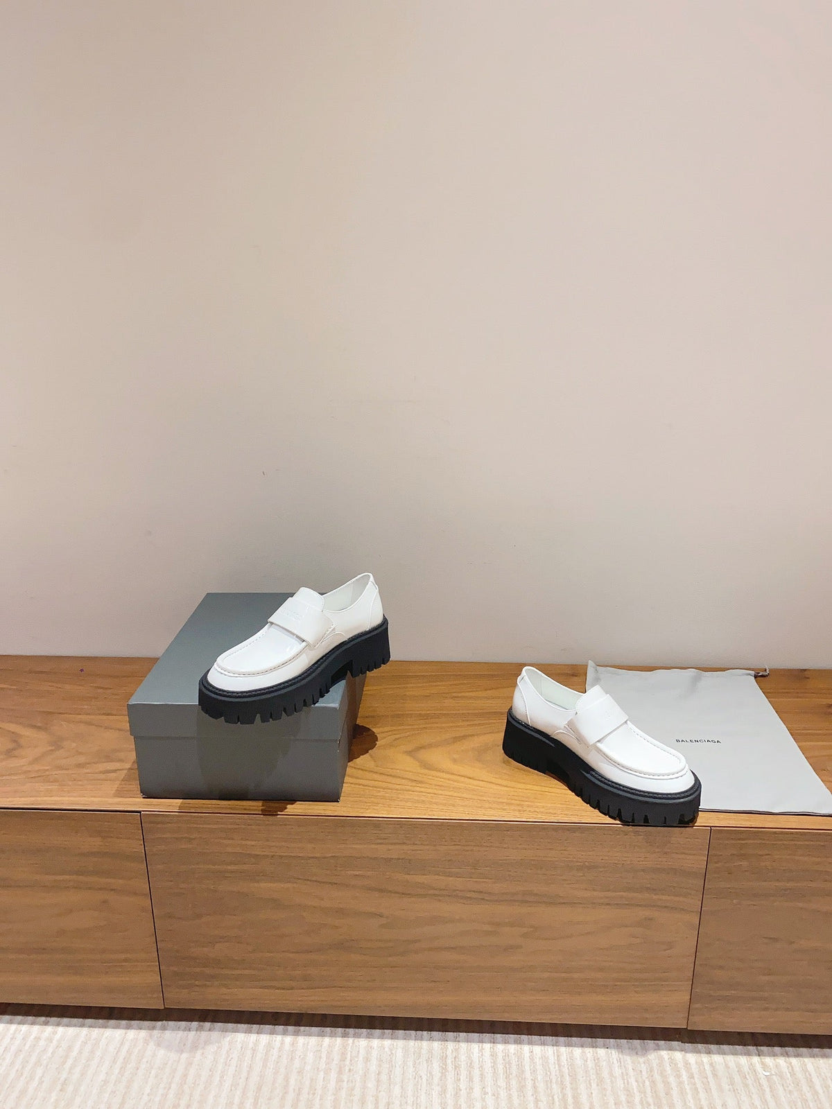 BALENCIAGA 25S LOAFERS IN WHITE CALFSKIN