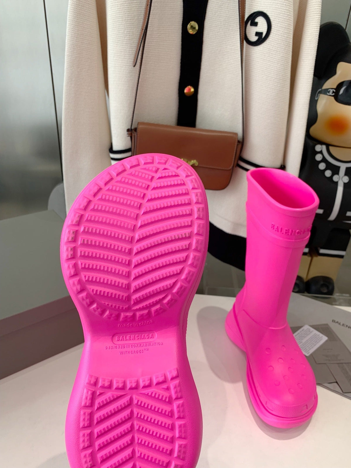 CROCS BOOTS IN BRIGHT PINK RUBBER