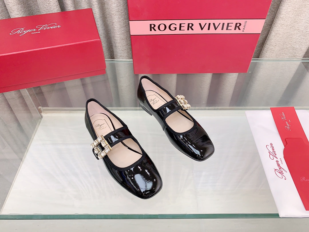TRÈS VIVIER MARY JANE BLACK PATENT CALFSKIN CRYSTAL BUCKLE