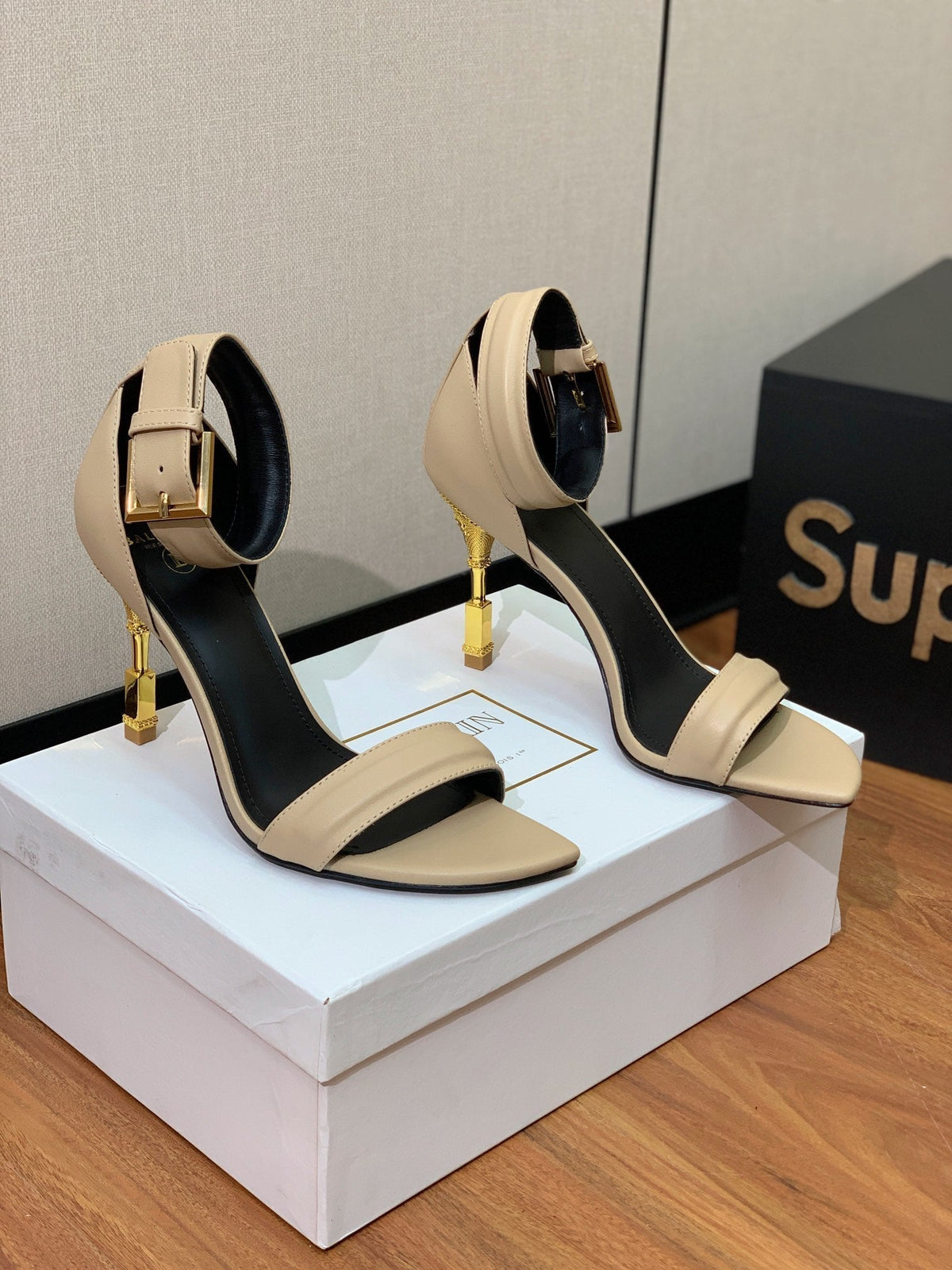 BALMAIN 25S SQUARE STRAP HIGH HEELS 100MM IN BEIGE GRAY CALFSKIN