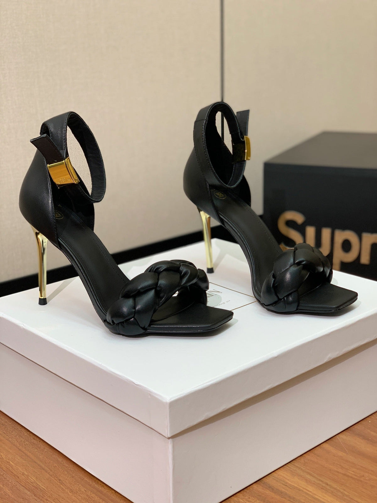 BALMAIN 25S ANKLE STRAP HIGH HEEL 95MM IN BLACK CALFSKIN