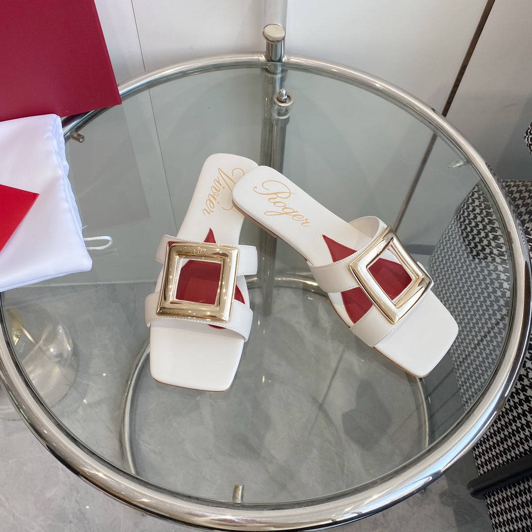 VIV' BY THE SEA LOVE METAL MULES IN WHITE CALFSKIN GOLD BUCKLE