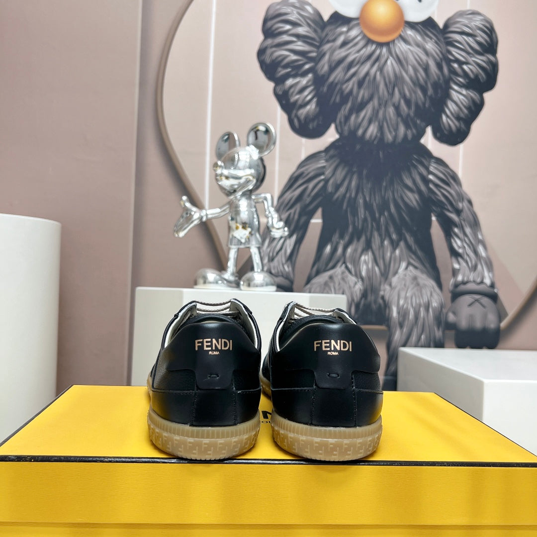 FENDI FLIGHT SNEAKER IN BLACK SUEDE AND LAMBSKIN