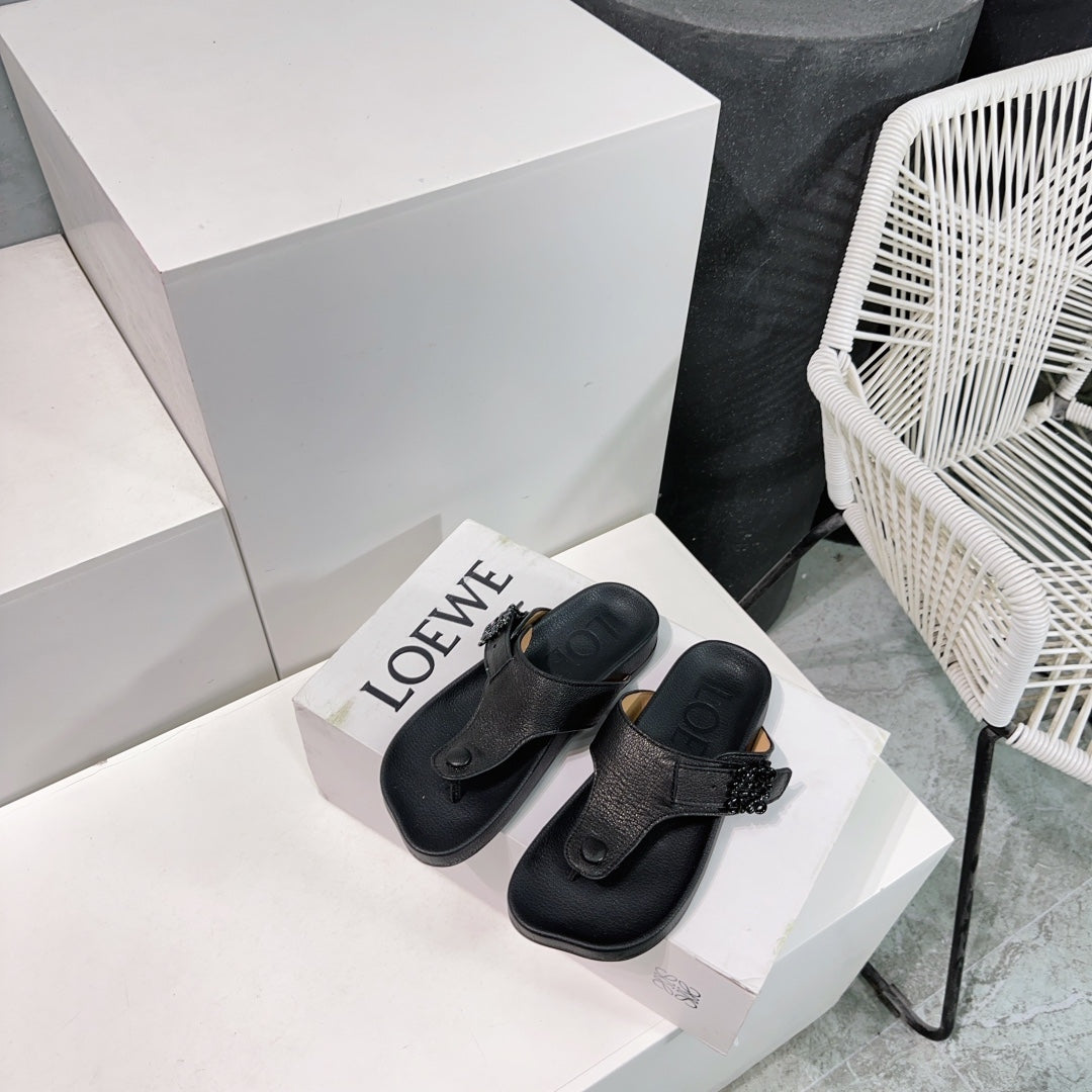 LW THONG SANDALS BLACK CALFSKIN